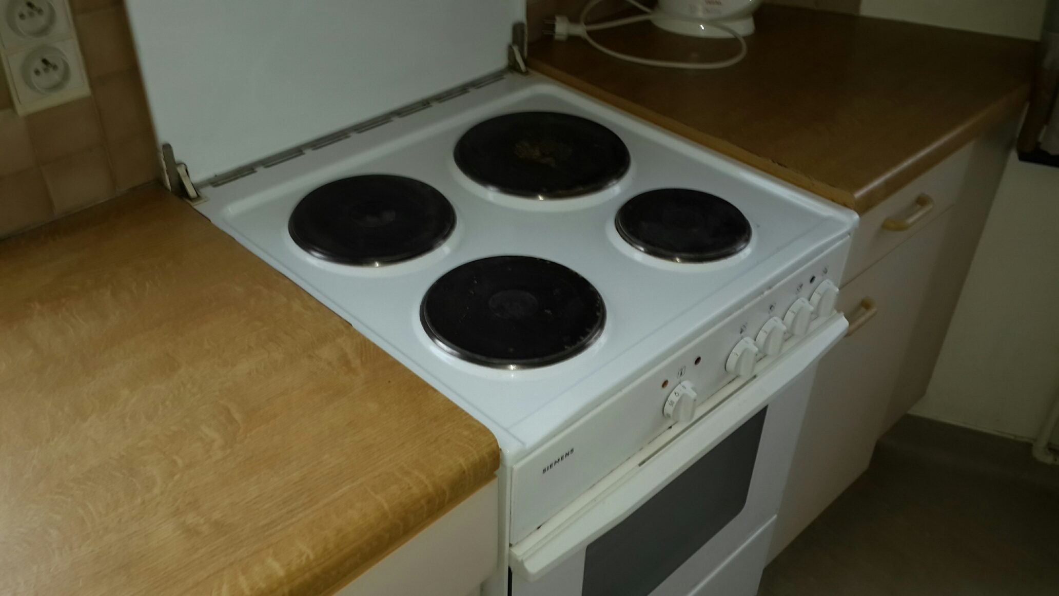 Cuisine diogène à Bruxelles après nettoyage et désinfection de Clean désinfection Cuisine diogène à Bruxelles après nettoyage et désinfection de Clean désinfection